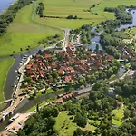 Parkhotel Отель 4*
