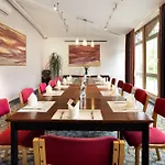 Отель Parkhotel 4*