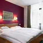 Parkhotel Отель
