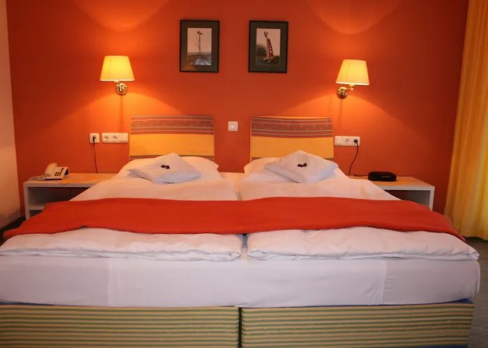 Отель Parkhotel 4*